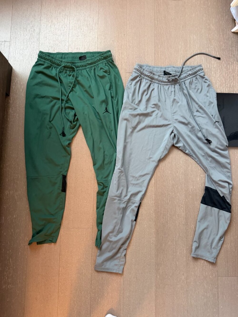 2 (TWO) Men's Nike Jordan sweatpants tights / workout pants - size Large